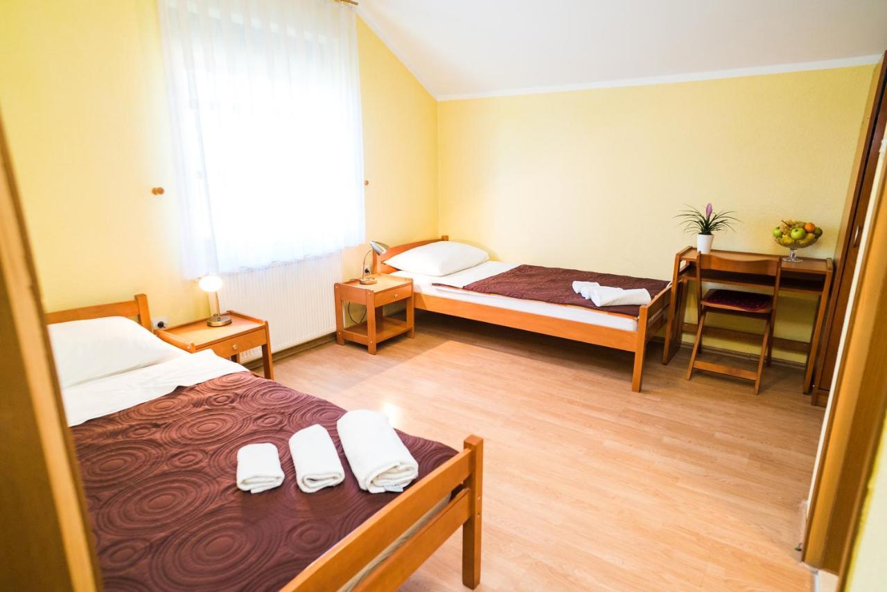 Hotel Vincentinum Novigrad Na Dobri 더가리사 외부 사진