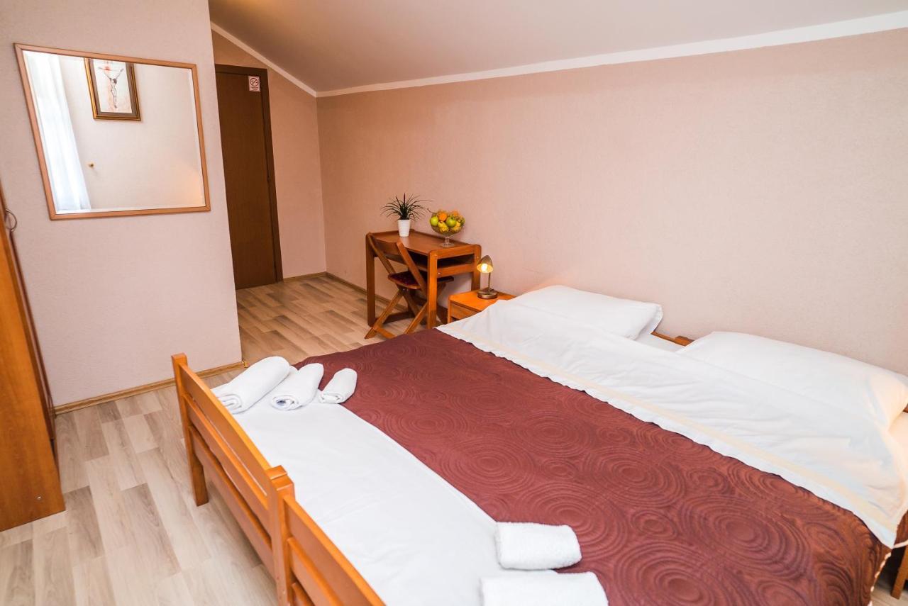 Hotel Vincentinum Novigrad Na Dobri 더가리사 외부 사진